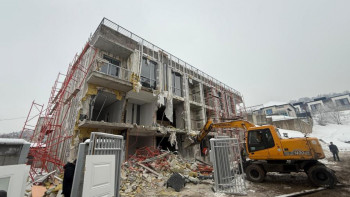 Фотография к новости: Алматыда заңсыз салынған үш қабатты нысан бұзылады