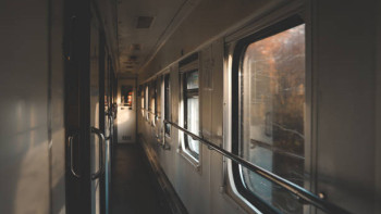 Фотография к новости: Аяғы жұлынып қалған: Маңғыстауда ер адамды пойыз қағып кетті