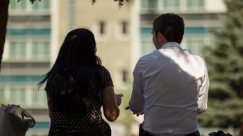 Фотография к новости: Жас жұбайларға ата-ана болу үшін арнайы курстан өту міндеттелуі мүмкін