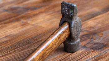 Фотография к новости: Пәтерді жалға алушы үй иесін балғамен ұрып өлтірді