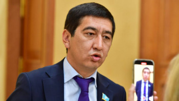 Фотография к новости: Бір қойылым – 309 млн теңге. Зайытов әділетсіздік туралы айтты