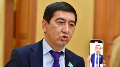 Бір қойылым – 309 млн теңге. Зайытов әділетсіздік туралы айтты