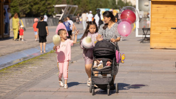 Фотография к новости: Қазақстанда аналарға қандай әлеуметтік қолдау көрсетіледі