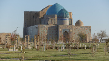 Фотография к новости: Қожа Ахмет Ясауи кесенесі қалай қорғалады