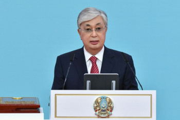 Президент әйелдер қауымын 8  наурыз мерекесімен құттықтады