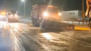 Фотография к новости: Қарағанды – Астана тасжолында 500 көлік тұрып қалды