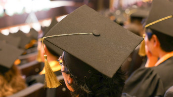 Фотография к новости: "Болашақ" түлектері қандай жағдайда қарызын өтемейді?