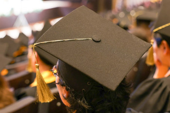 Фотография к новости: "Болашақ" түлектері қандай жағдайда қарызын өтемейді?