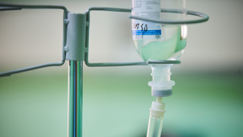 Фотография к новости: Алматыда 18-қабаттан анасымен секірген баланың жағдайы ауыр