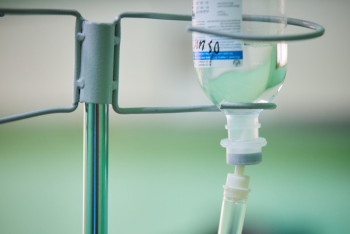 Фотография к новости: Алматыда 18-қабаттан анасымен секірген баланың жағдайы ауыр