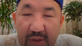 Фотография к новости: Нұрлан имам "Беттен сүюге бола ма?" дегенге жауап берді