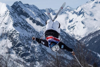 Фристайл-могул: Қазақстандық спортшы Әлем кубогінде үздік ондыққа енді