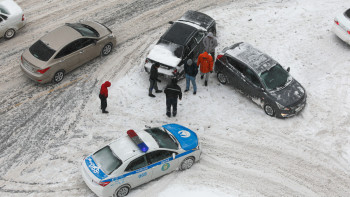 Фотография к новости: Астанада таңертеңнен бері 100 жол апаты тіркелді