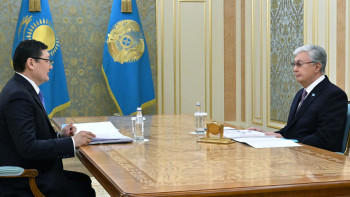 Фотография к новости: Тоқаев Абай облысының әкімі Берік Уәлиді қабылдады