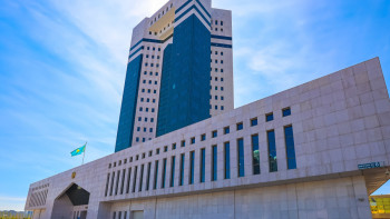 Фотография к новости: Олжас Бектенов экономиканы дамыту жөнінде кеңес өткізді