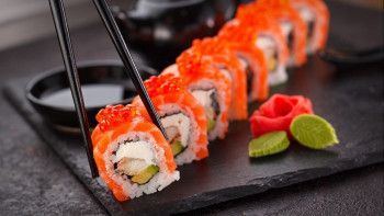 Фотография к новости: Суши жеген: Түркістанда 22 адам уланып қалды