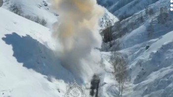 Фотография к новости: ШҚО-да қар көшкінін түсіру жалғасуда