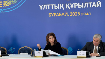 Фотография к новости: Балаева Түркістандағы кесене жағдайы жайлы айтты