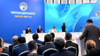 Фотография к новости: Ерлан Қарин бір жылда қандай заңдар қабылданғанын айтты