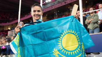 Фотография к новости: "Дұғада болыңыздар". Назым Қызайбай жанкүйерлерінен қолдау күтеді