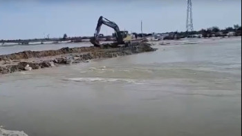 Фотография к новости: Су тасқыны: Ойыл ауылына әскерилер көмекке барды