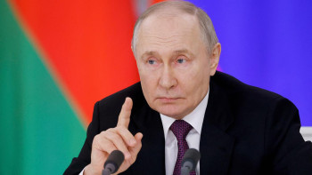 Фотография к новости: Ресейдің басты жауы: Путин британдық дипломаттарды елден шығарды