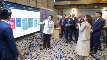 Фотография к новости: Қазақ тілін тереңірек тануға таптырмайтын смарт-өнімдер таныстырылды