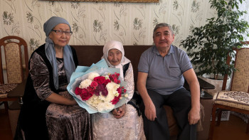 Фотография к новости: Ақтөбелік 109 жастағы кейуана көп жасаудың құпиясын айтып берді