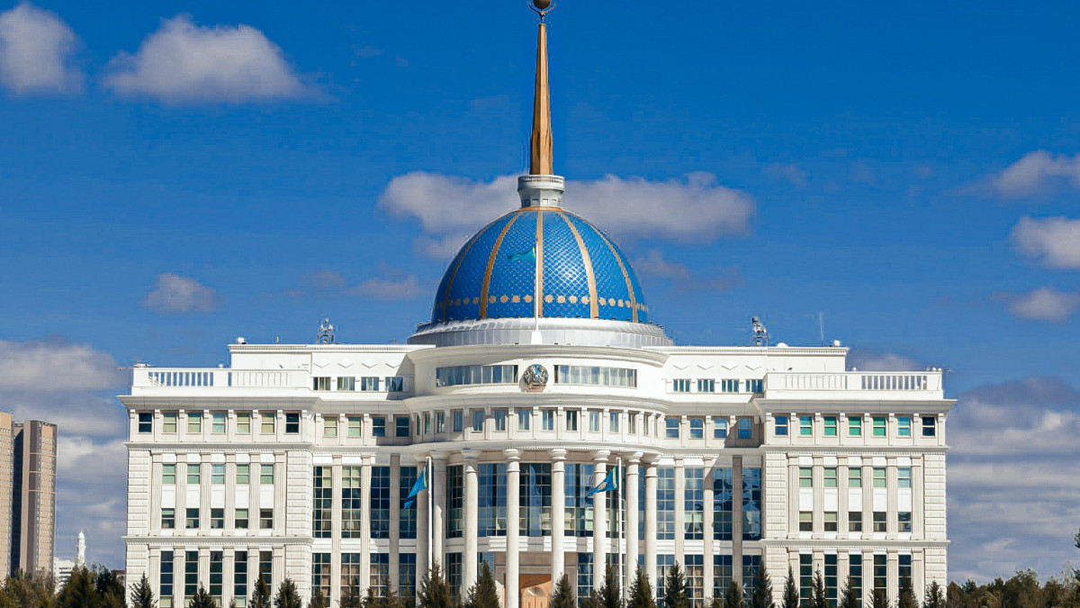  Арман Мухатов  -архив