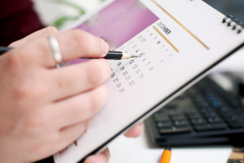 Фотография к новости: Мамырда қазақстандықтар неше күн демалады