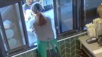 Фотография к новости: Ыстық шайға күйіп қалған ер адам 25 миллиард теңгеге жуық өтемақы алды