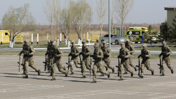 Фотография к новости: Әскери кафедра бітіргендер қызметтен бас тарта ала ма? – министрлік жауабы