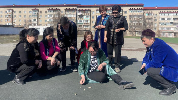 Фотография к новости: Жетісу педагогтары асық ойнап жарысты