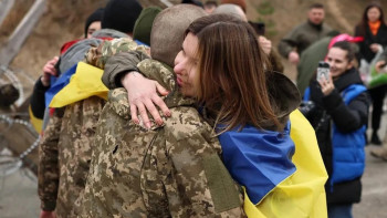 Фотография к новости: Ресей мен Украина 175 әскери тұтқыннан алмасты