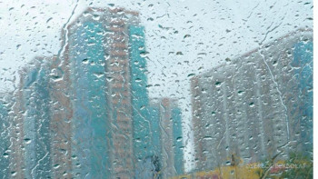 Фотография к новости: Найзағай мен жаңбыр: ертеңге дауылды ескерту жарияланды