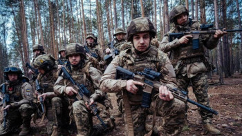 Фотография к новости: Украина соғыстағы сарбаздарға берілетін сыйақыны көбейтті