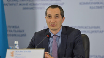 Фотография к новости: "28 жыл қозғалмай отырған". Вице-министр спорт мектептеріндегі былықты атады