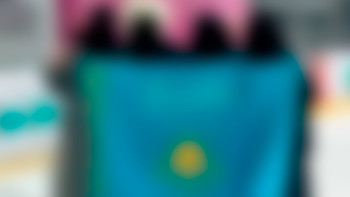 Фотография к новости: Күдіктілердің екеуі жасөспірім: Атырауда туға қатысты даулы сурет бойынша тергеу басталды