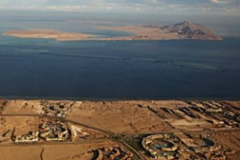 Фотография к новости: Қызыл теңізде туристік батискаф су түбіне кетті