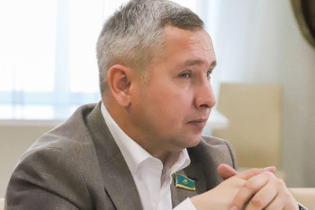 Фотография к новости: "Өзге ұлт өкілі" деп бөлмейік – сенатор