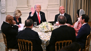 Фотография к новости: "Ақ Үйде сіздерді жақсы көретін бір адам бар" - Трамп ауызашар берді