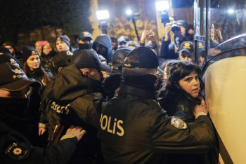 Түркияда екі мыңға жуық адам қамауға алынды