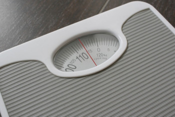 Фотография к новости: Салмағы 100 келіге жуық ер адам спортзалға бармай-ақ 20 келі тастаған