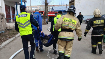 Фотография к новости: Бір адам ес-түссіз күйде: Өрт кезінде 41 адам эвакуацияланды