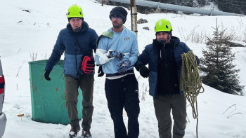 Фотография к новости: Үндістандық турист Алматы тауларында жарақат алды