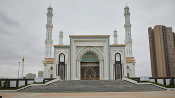 Фотография к новости: Салық төлемеген блогерлер қандай күнә арқалайды? – Мүфтият жауап берді