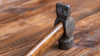 Фотография к новости: ІІМ "Таразда балға ұстаған маньяк жүр" дегенге пікір білдірді