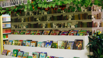 Фотография к новости: "Әдебиет" порталы "Менің кітапханам" атты челлендж бастады