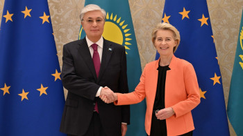 Фотография к новости: Қазақстан мен ЕО байланысы: Виза, инновация және логистика мәселелері көтерілді