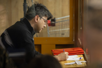 Бишімбаевтың отбасы оның балаларына алимент төлеуден бас тартты